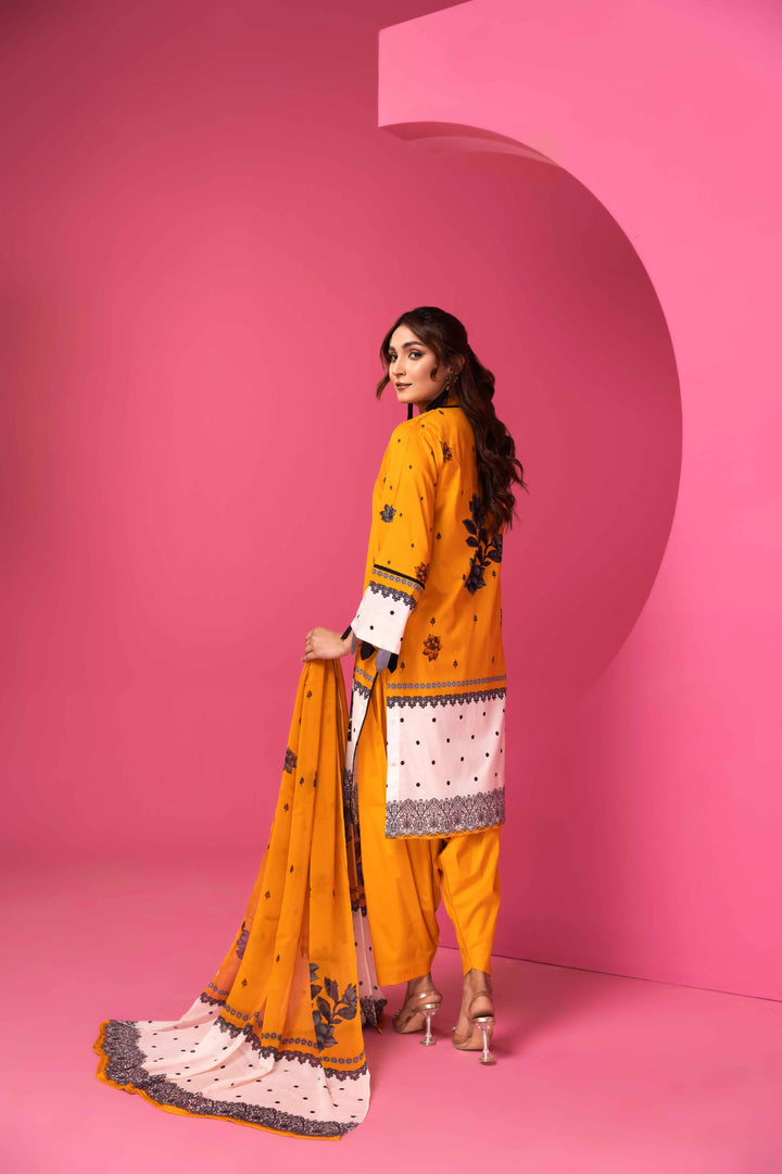 Gul-e-Lala Exclusive Lawn'24 D#01