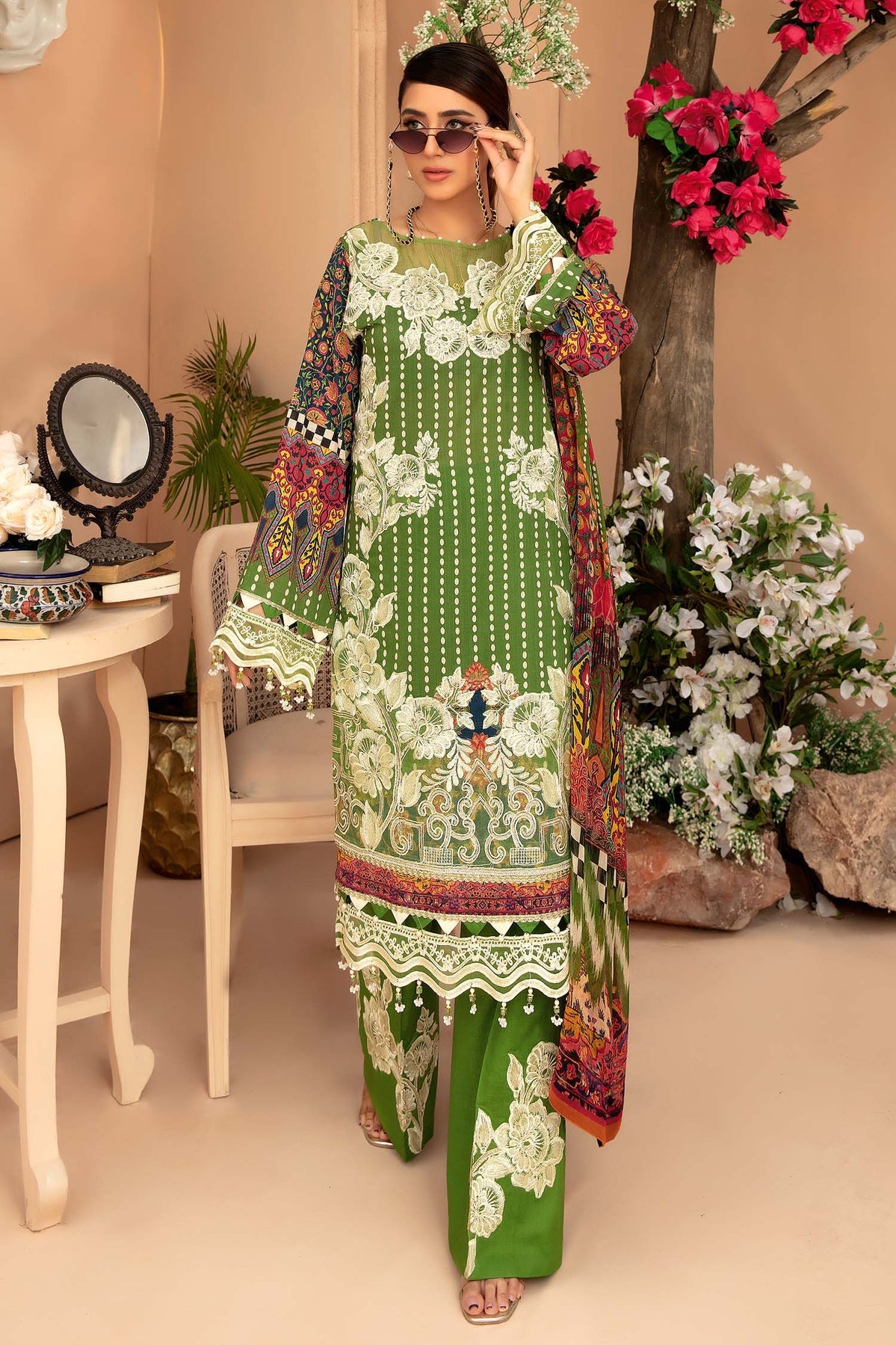 Adan's Libas Charlotte Lawn'22 D#9