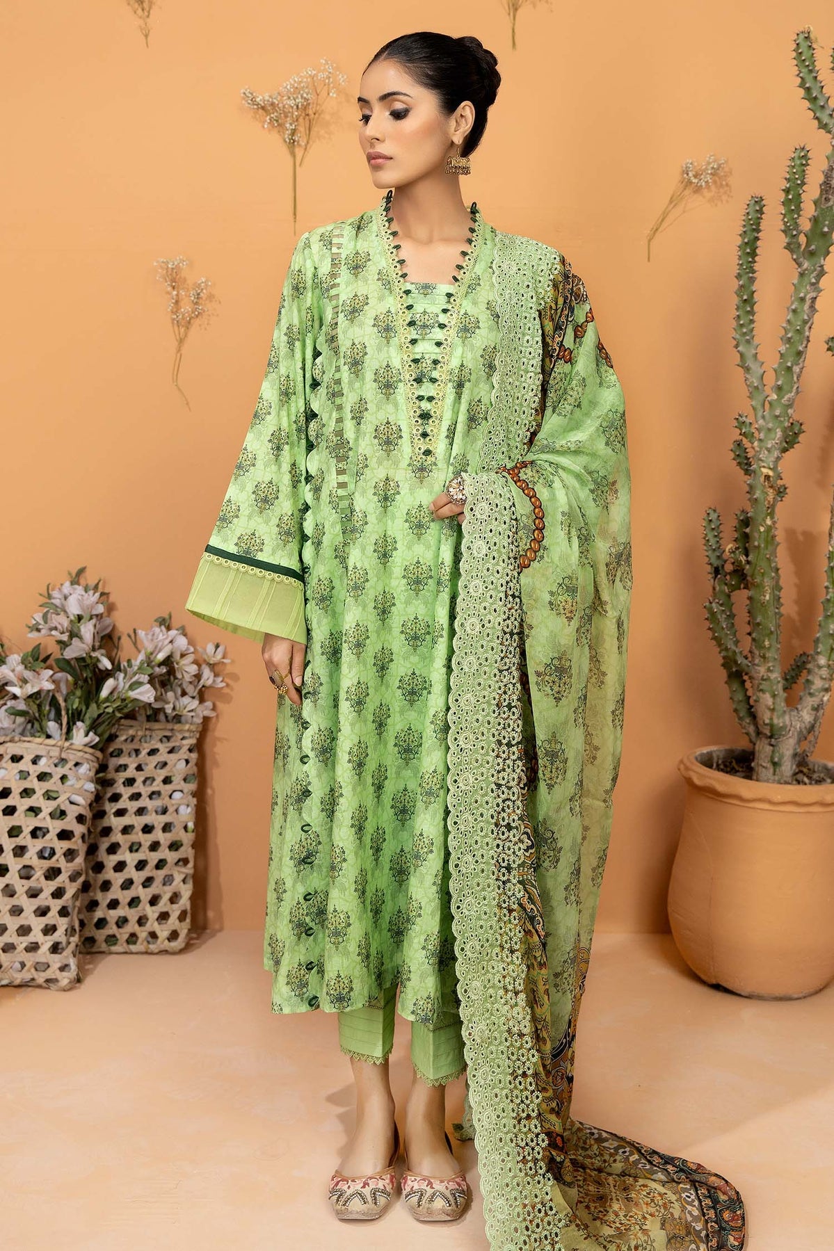Adan's Libas M/Bahar'22 Gul-e-Chandani