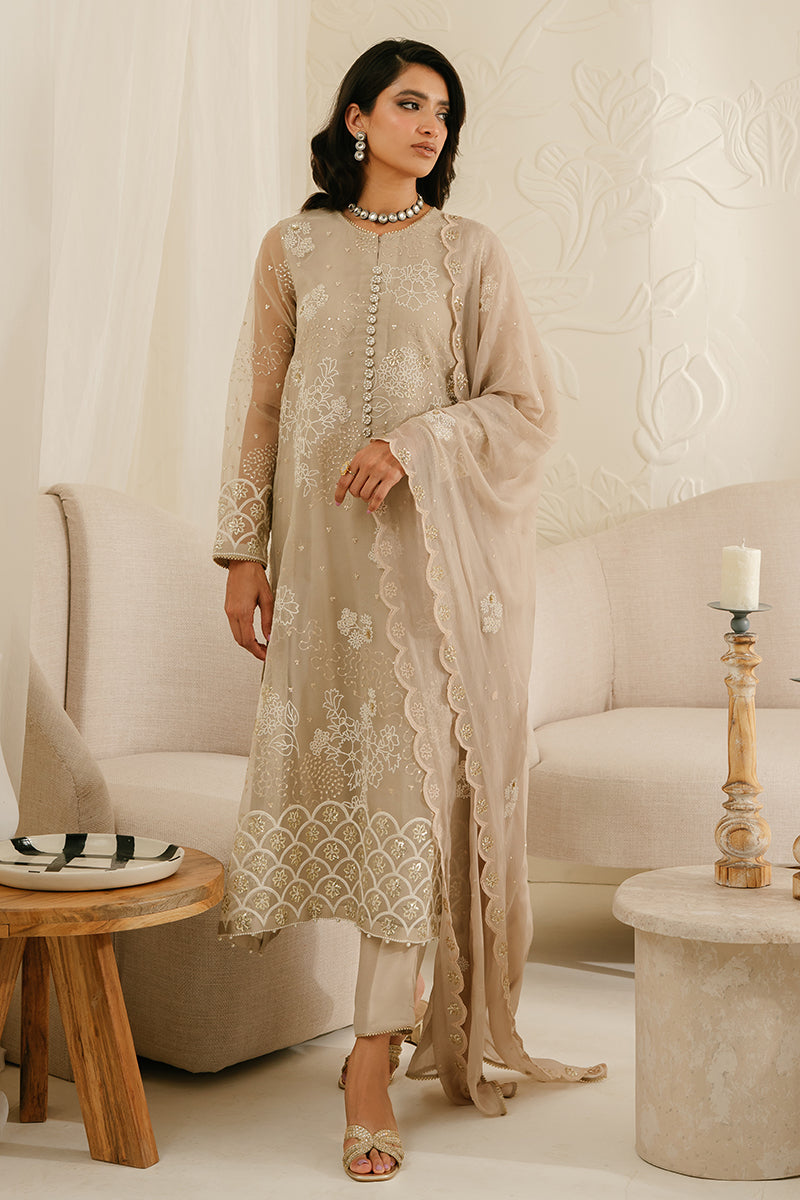Cross Stitch Luxury Collection’23 D#01 (ASH GRAY)