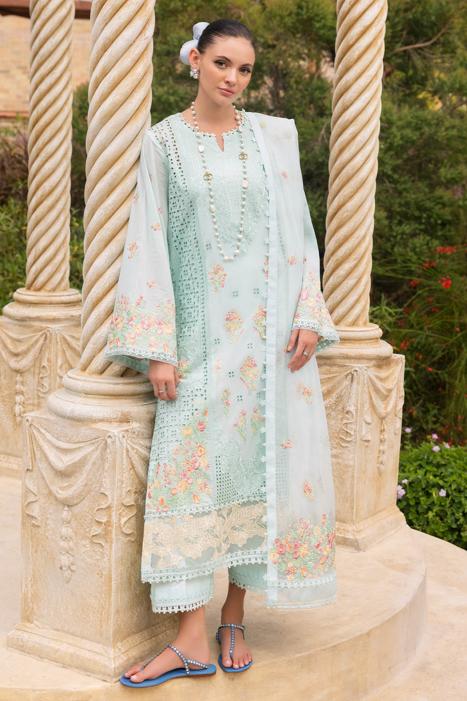 Muscari Luxury Emb Lawn`26 MLEC#08