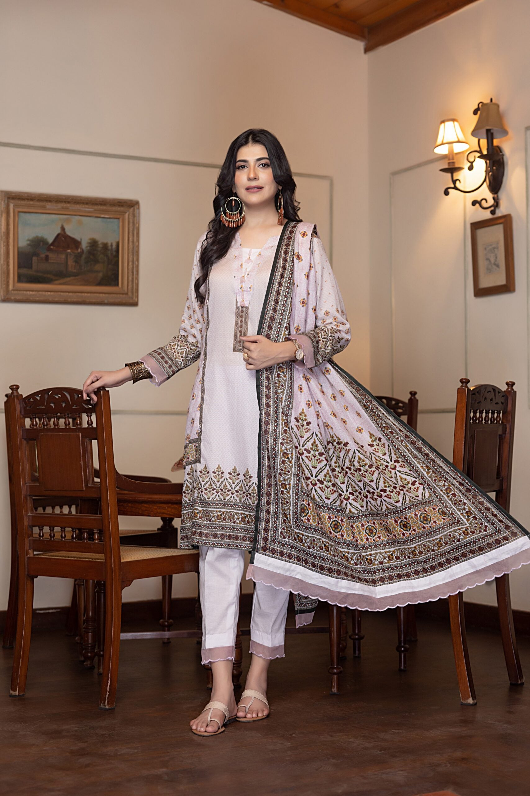Regalia Salina Sensational Lawn`24 D#11