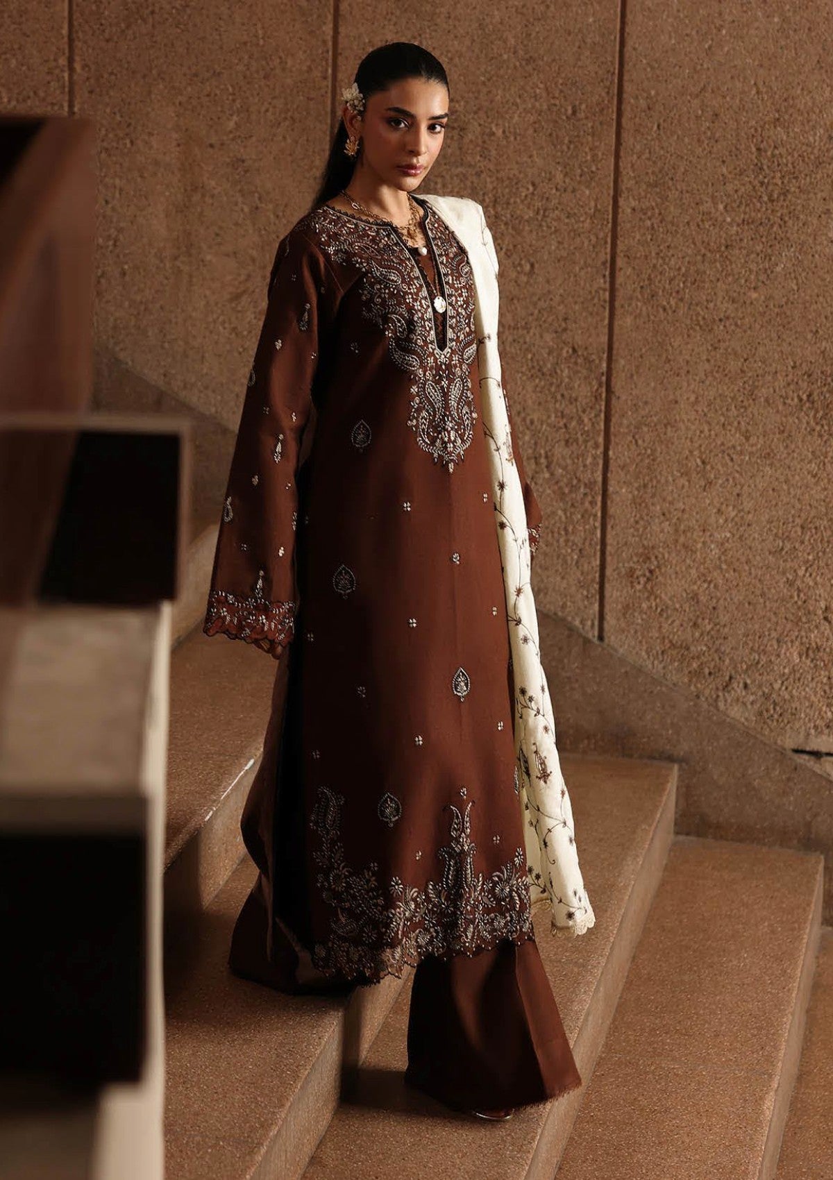 Raj Bari P/Winter Shawl`25 D#08