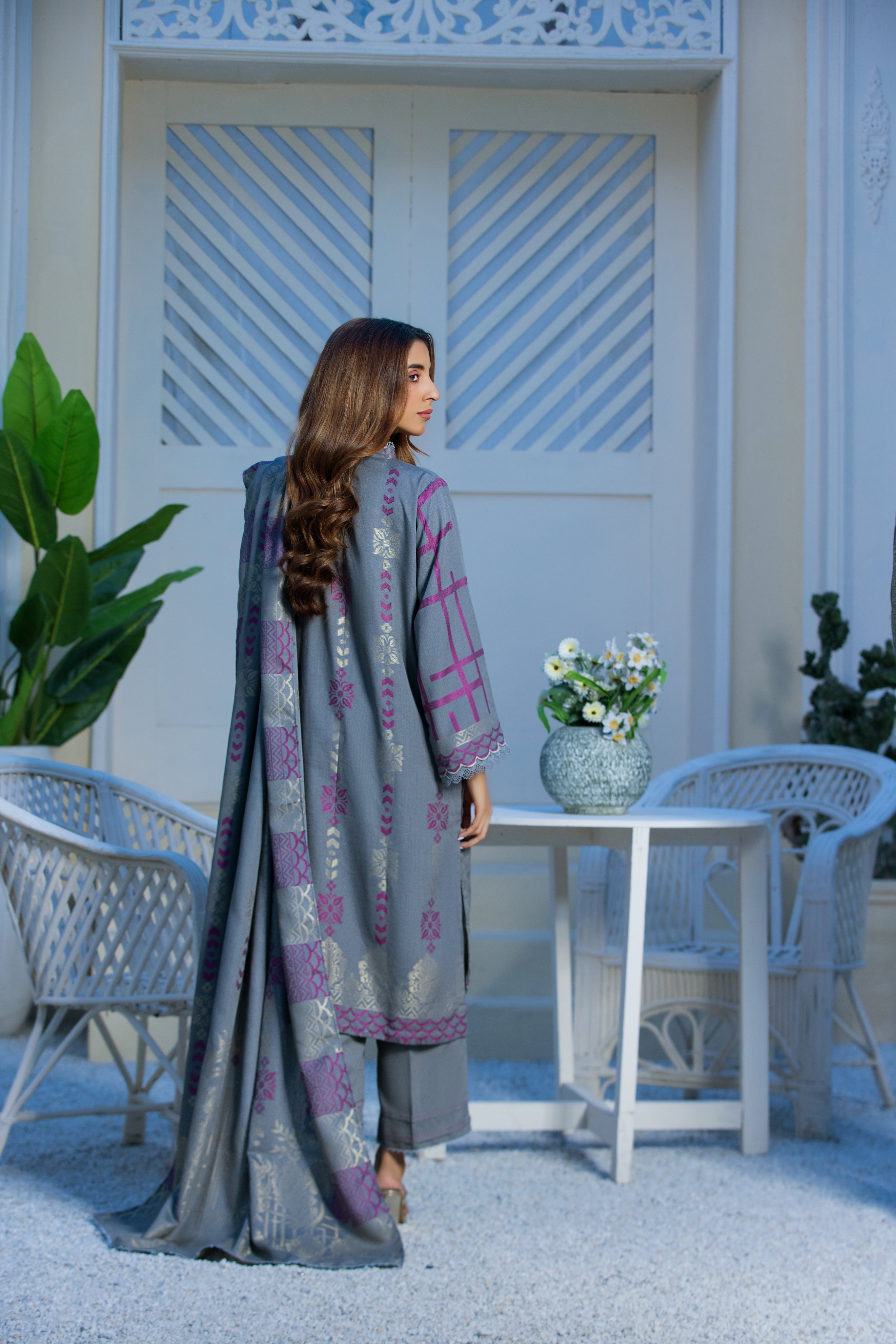 Sitara Jacquard Karandi`24 D#2305-B
