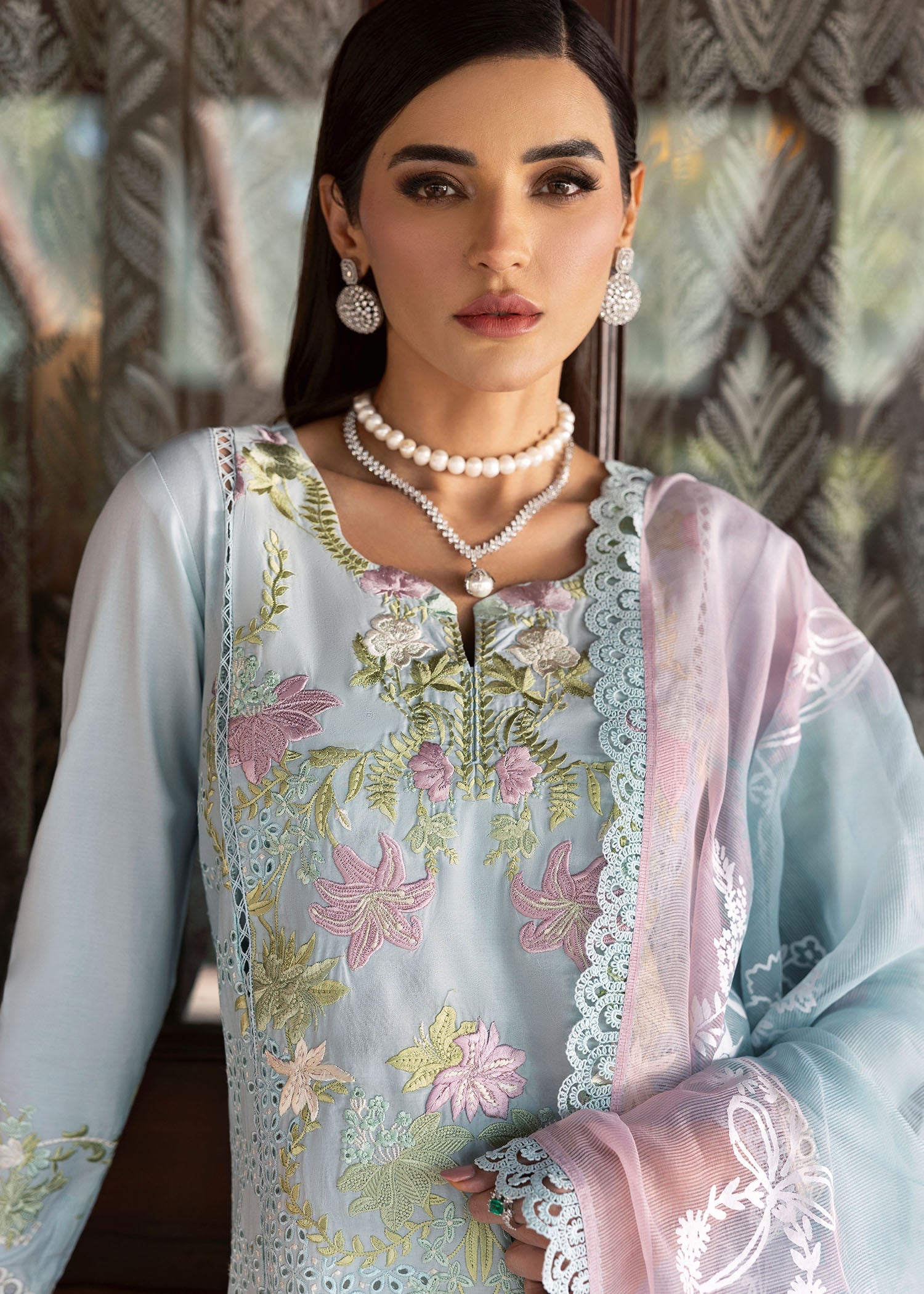 Saira Shakira Bloom Lawn`25 D#4-B