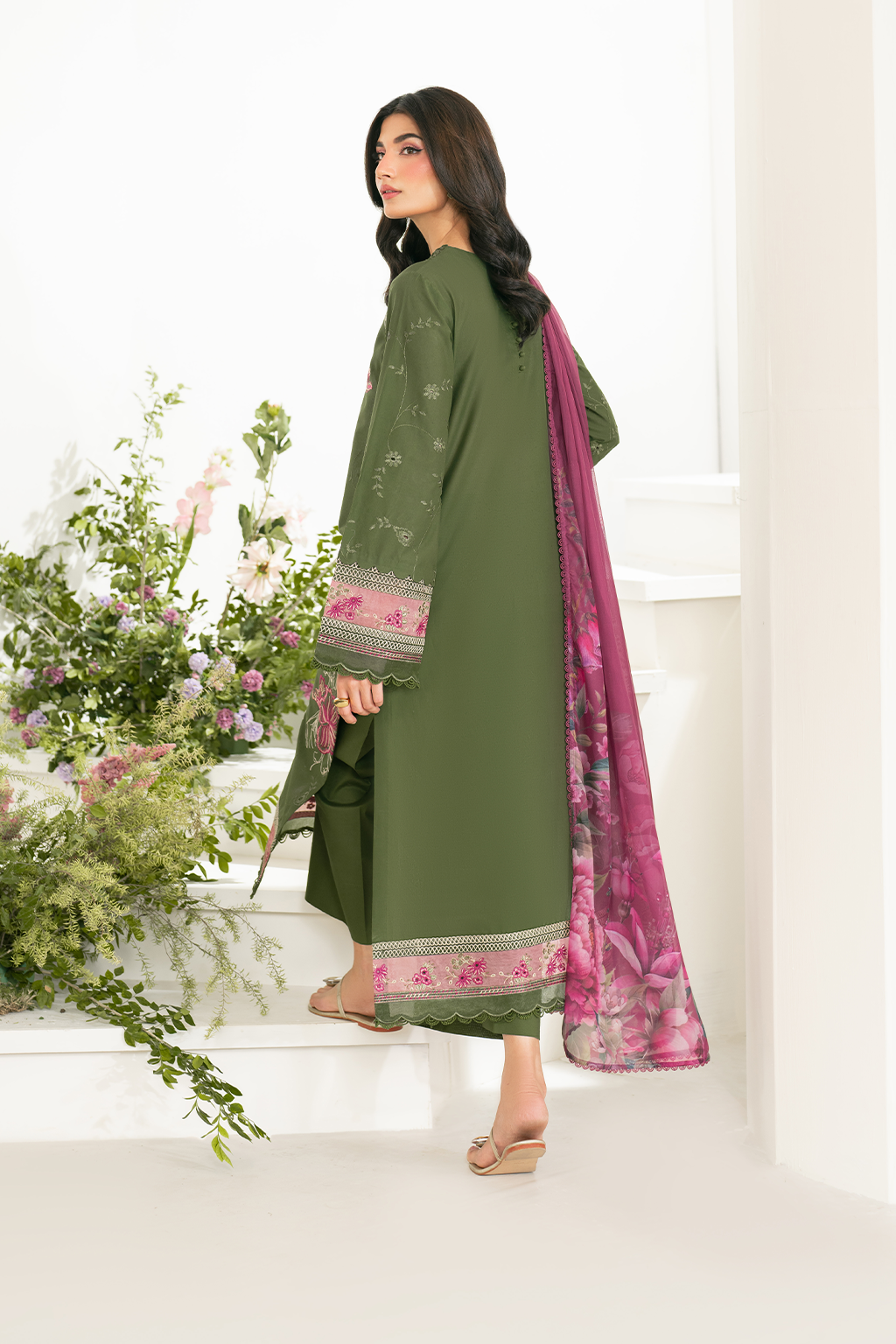 Iznik Festive Edition`25 IFE#02