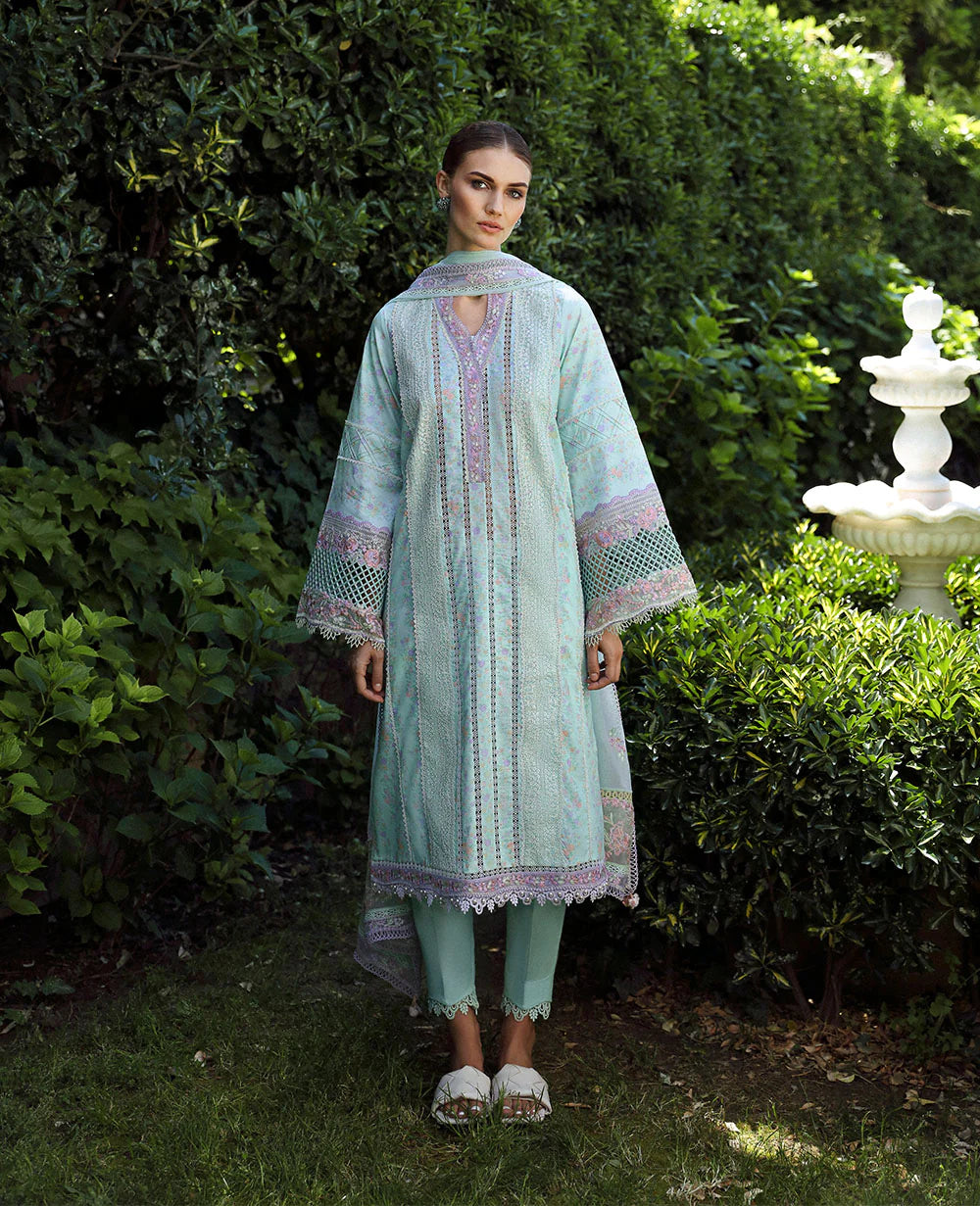 Republic Womenswear | Talia Luxury Lawn 25 | D3-A - Lina