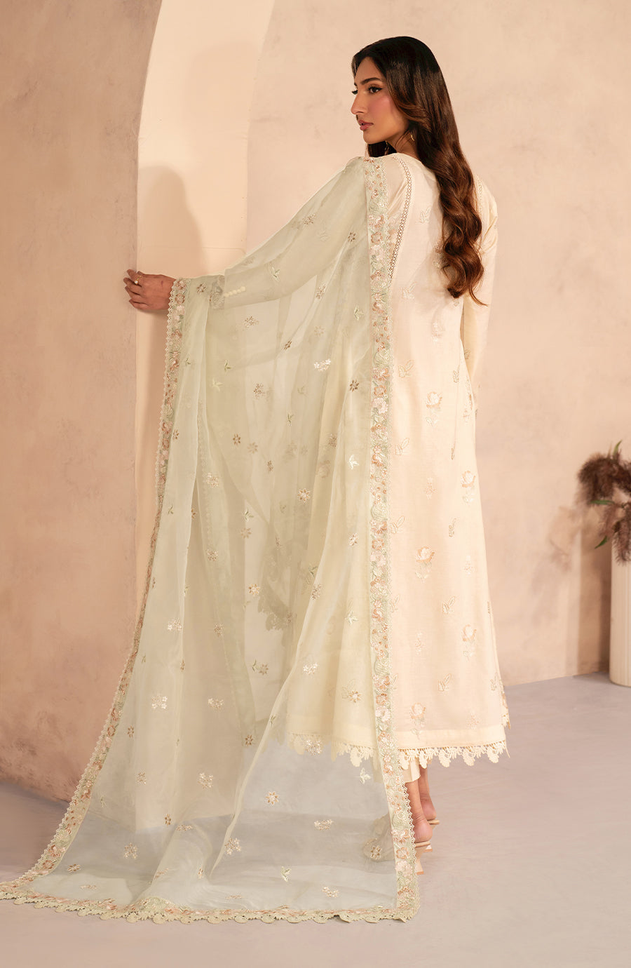 Zarif Lawn`25 D#1 (DAHEER)