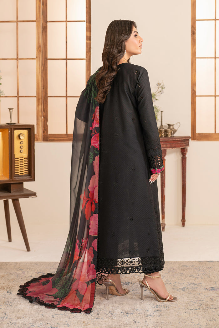 Zarif Lamhay Luxury Lawn'25 D#05