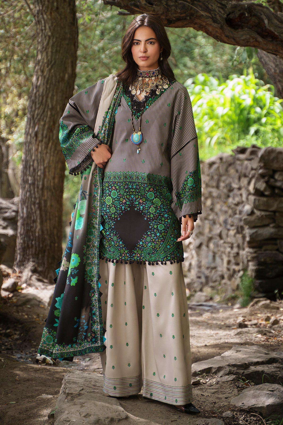 BR Charizma C-prints Linen'26 CPW#5