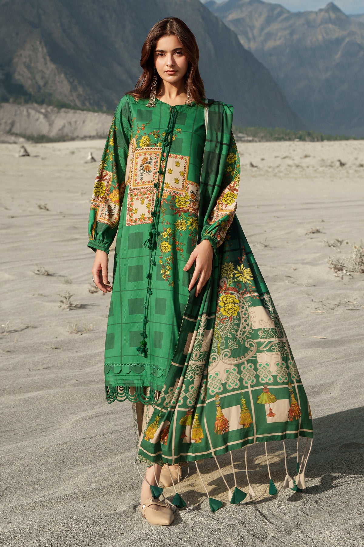 BR Charizma C-prints Linen'26 CPW#8