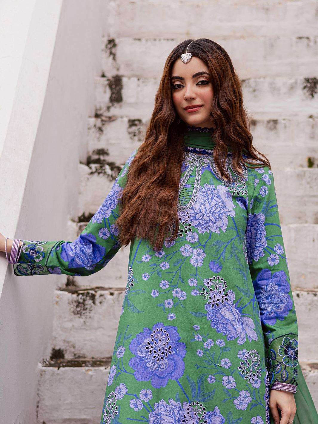 Mahnur Gulzar Winter`25 G#06