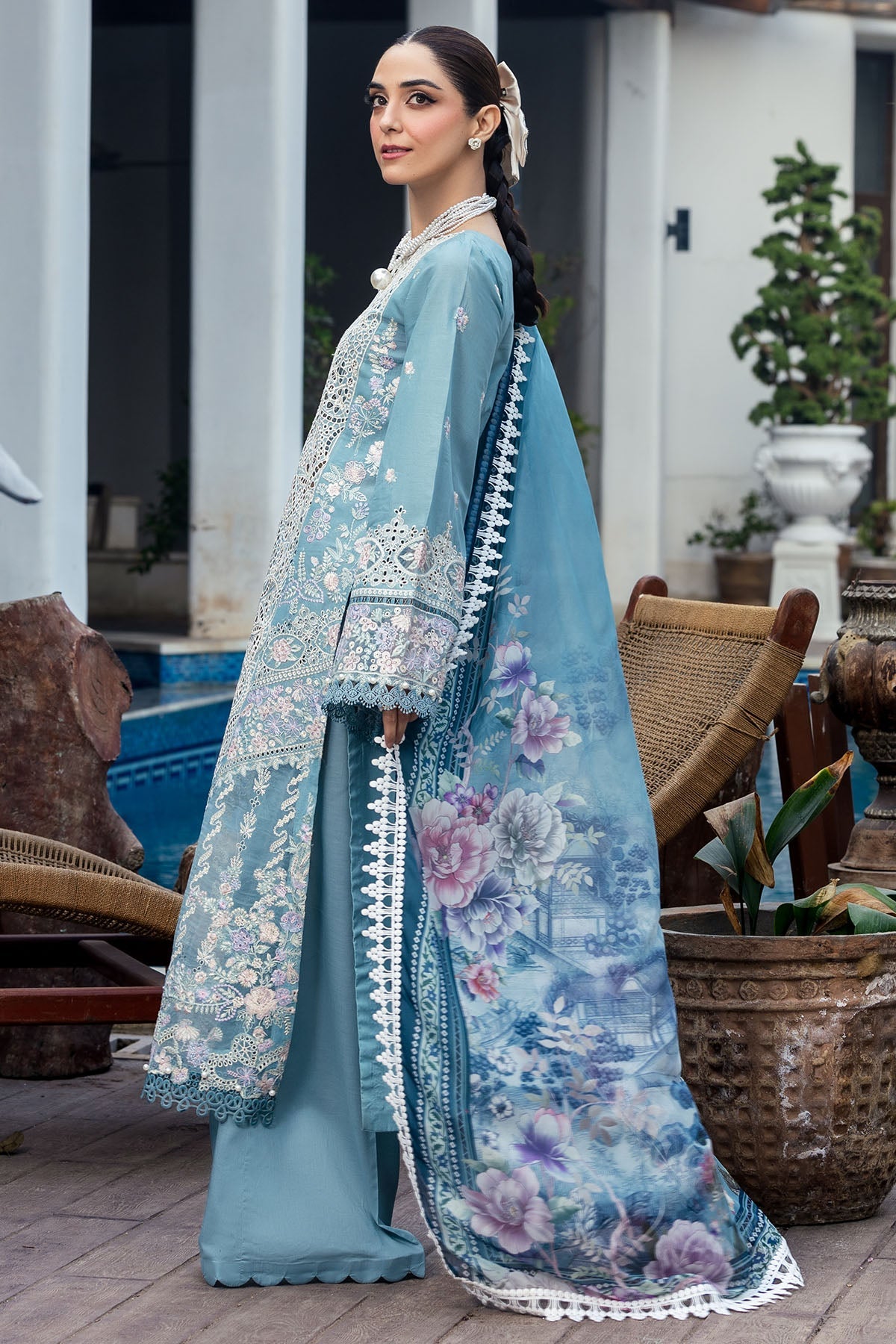 Motifz P/Luxury Lawn C/Dupatta`25 S#301