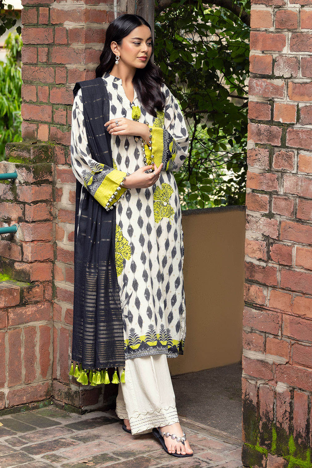 Gul Ahmed Winter`25 SP#52092