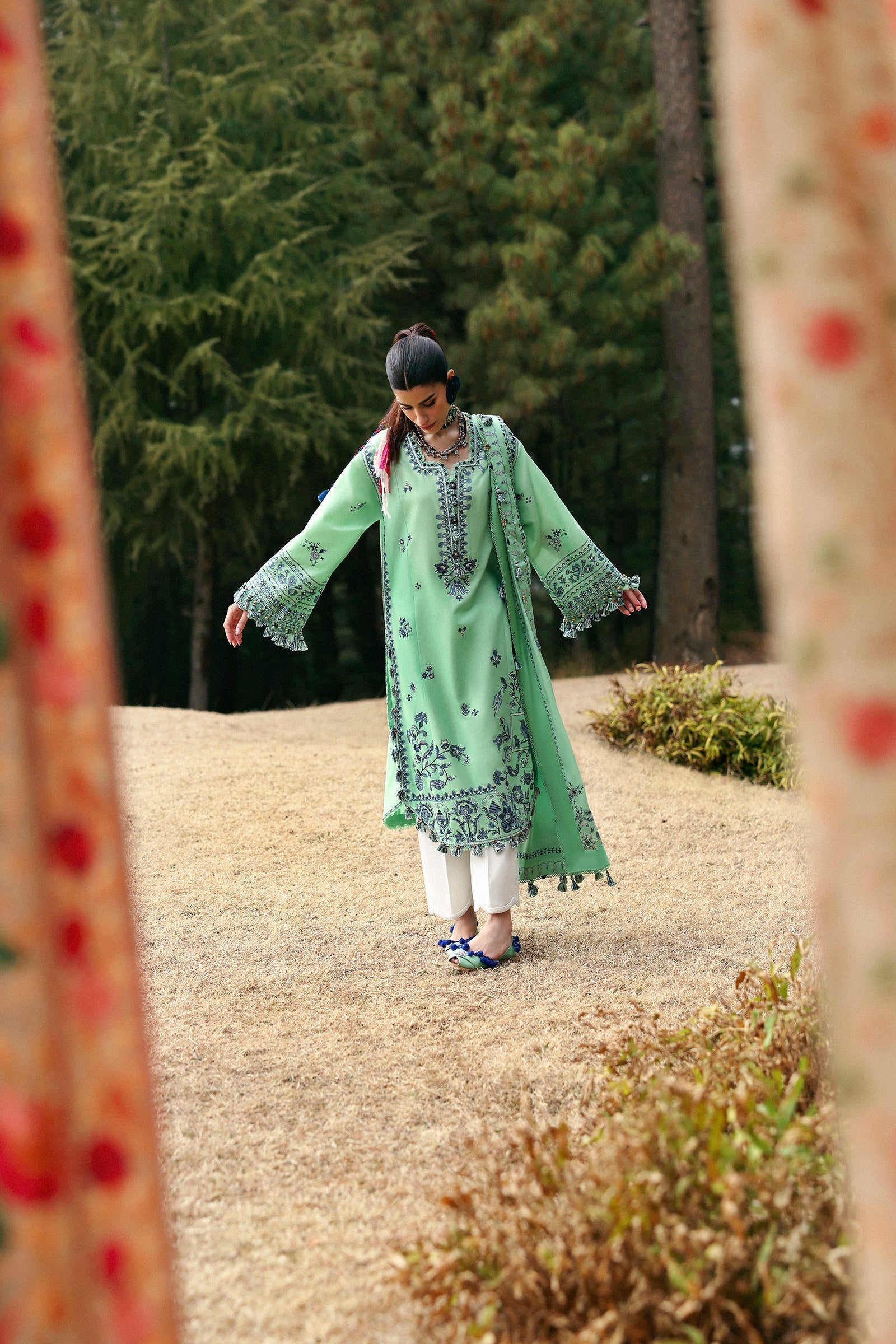Zaha Neelum Unstitched Lawn`25 ZL#10-A