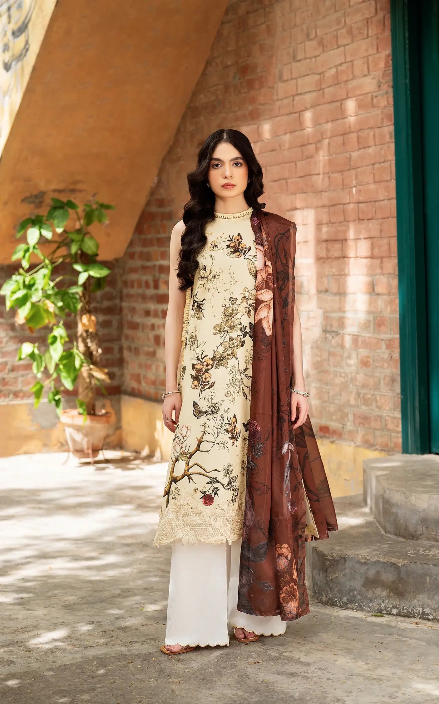 Asifa Nabeel Yakin`25 Meadow Bloom (01)
