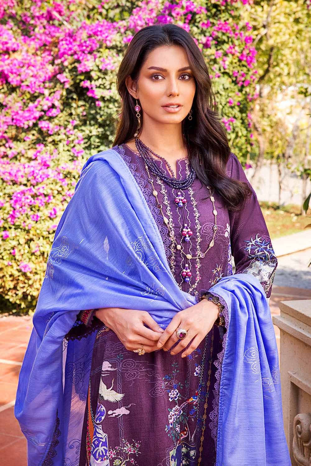 Gul Ahmed Lawn`23 CN#32013 A