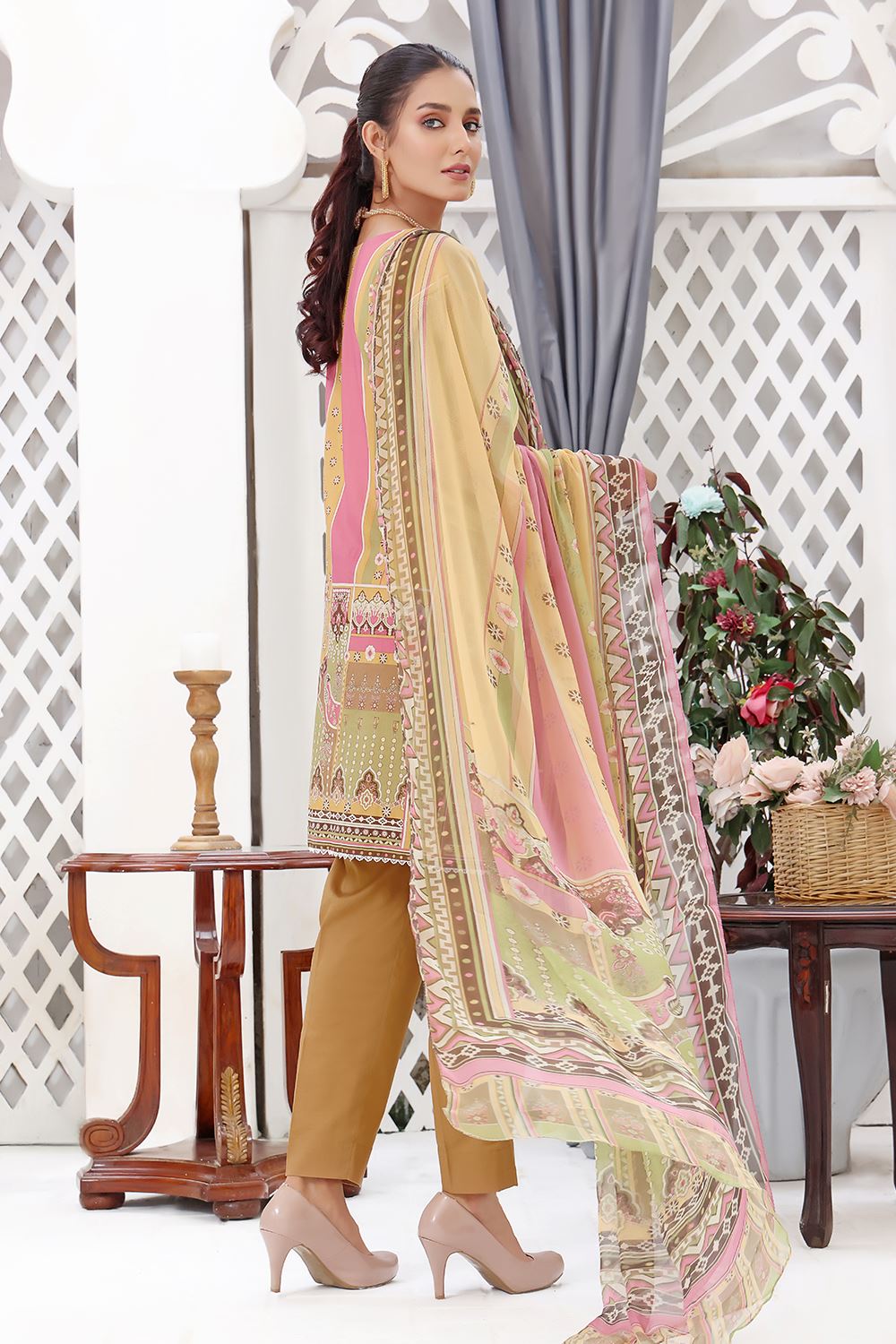 Khas Dilara Emb Lawn`23 KC#1408