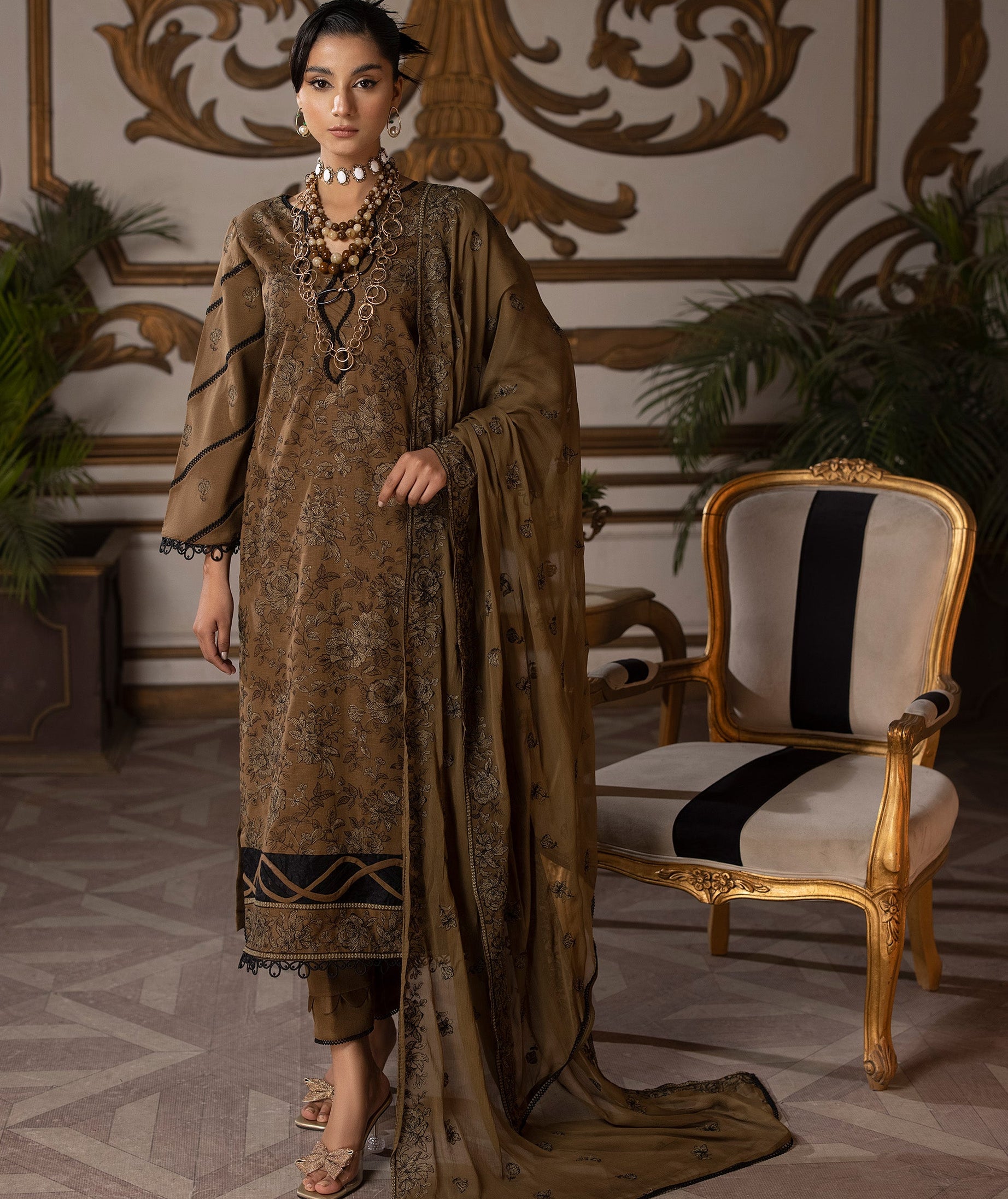 Sanam Saeed Rioga Lawn`24 D#09