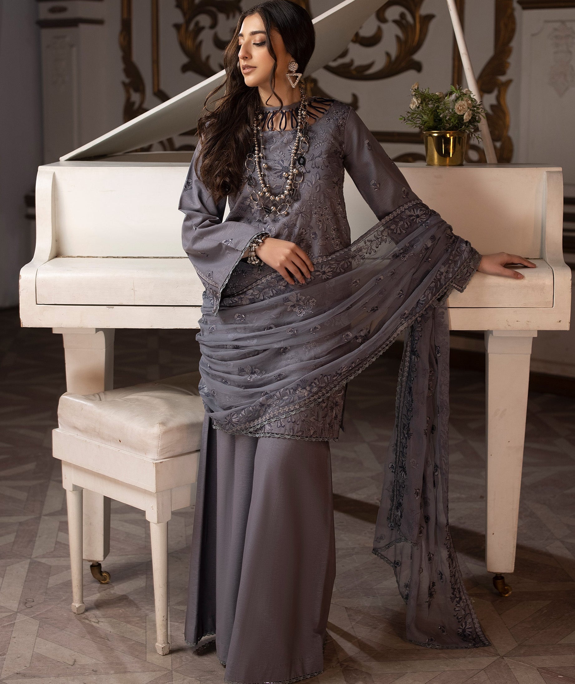Sanam Saeed Rioga Lawn`24 D#05