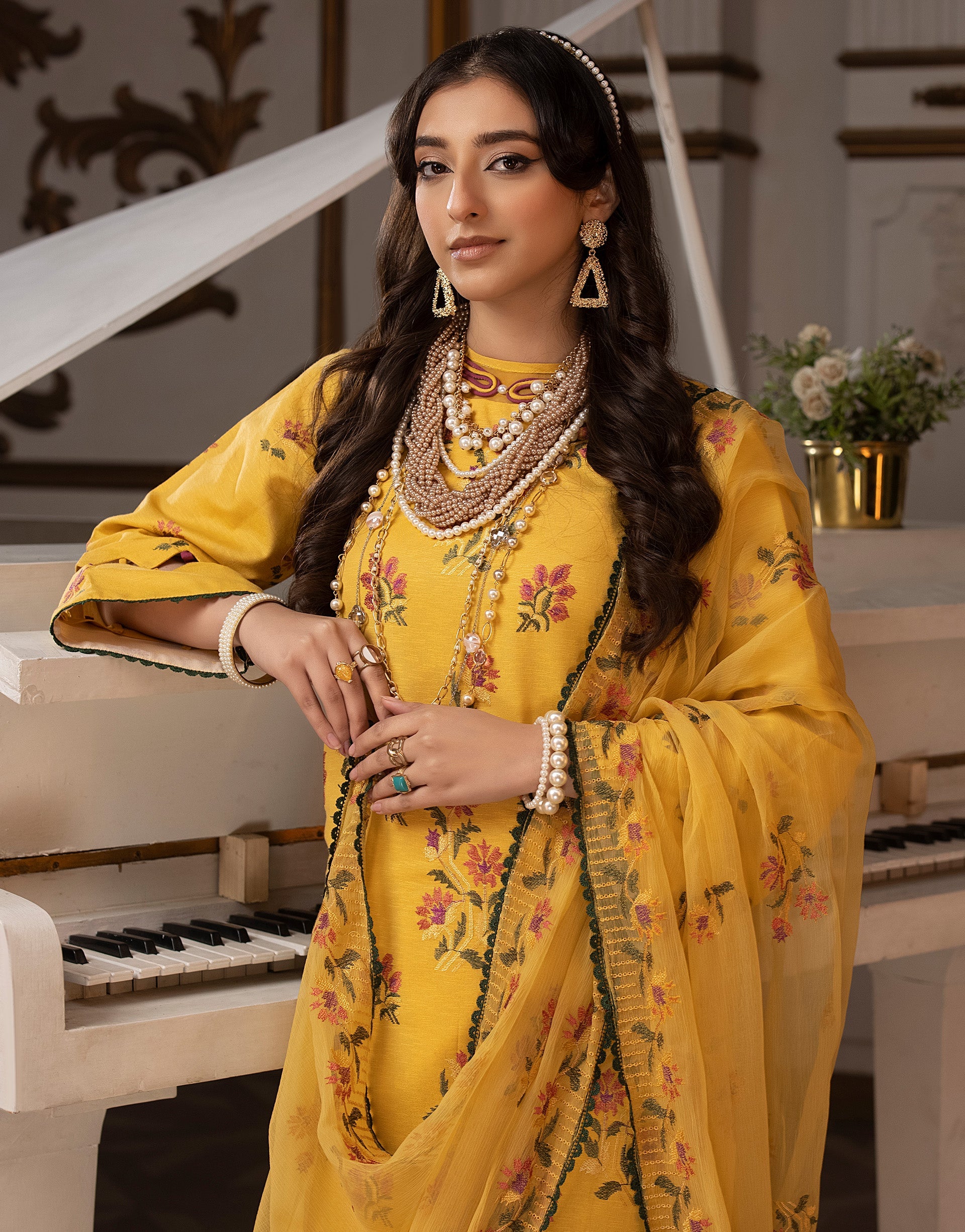 Sanam Saeed Rioga Lawn`24 D#02