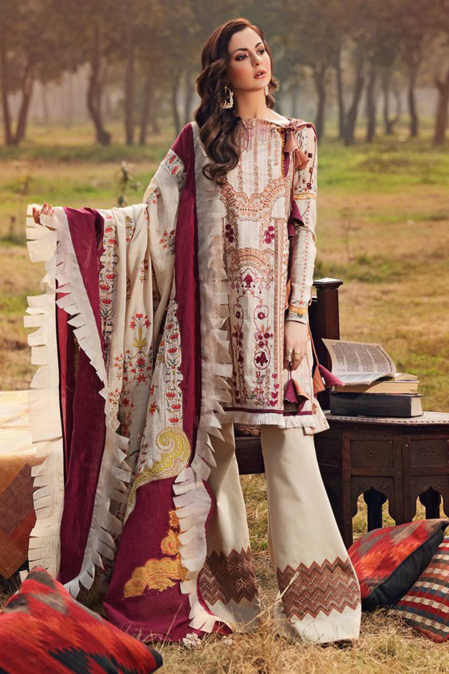 Shiza Hassan Luxury Lawn`20 D#7