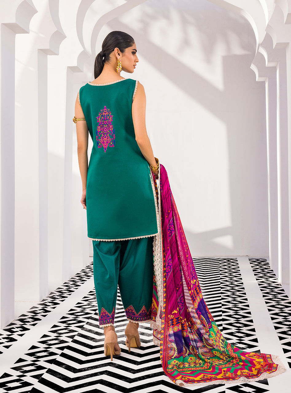TAHRA By Zainab Chottani Eid Unstitched`22 D#03 (CRIMSON BREEZE)