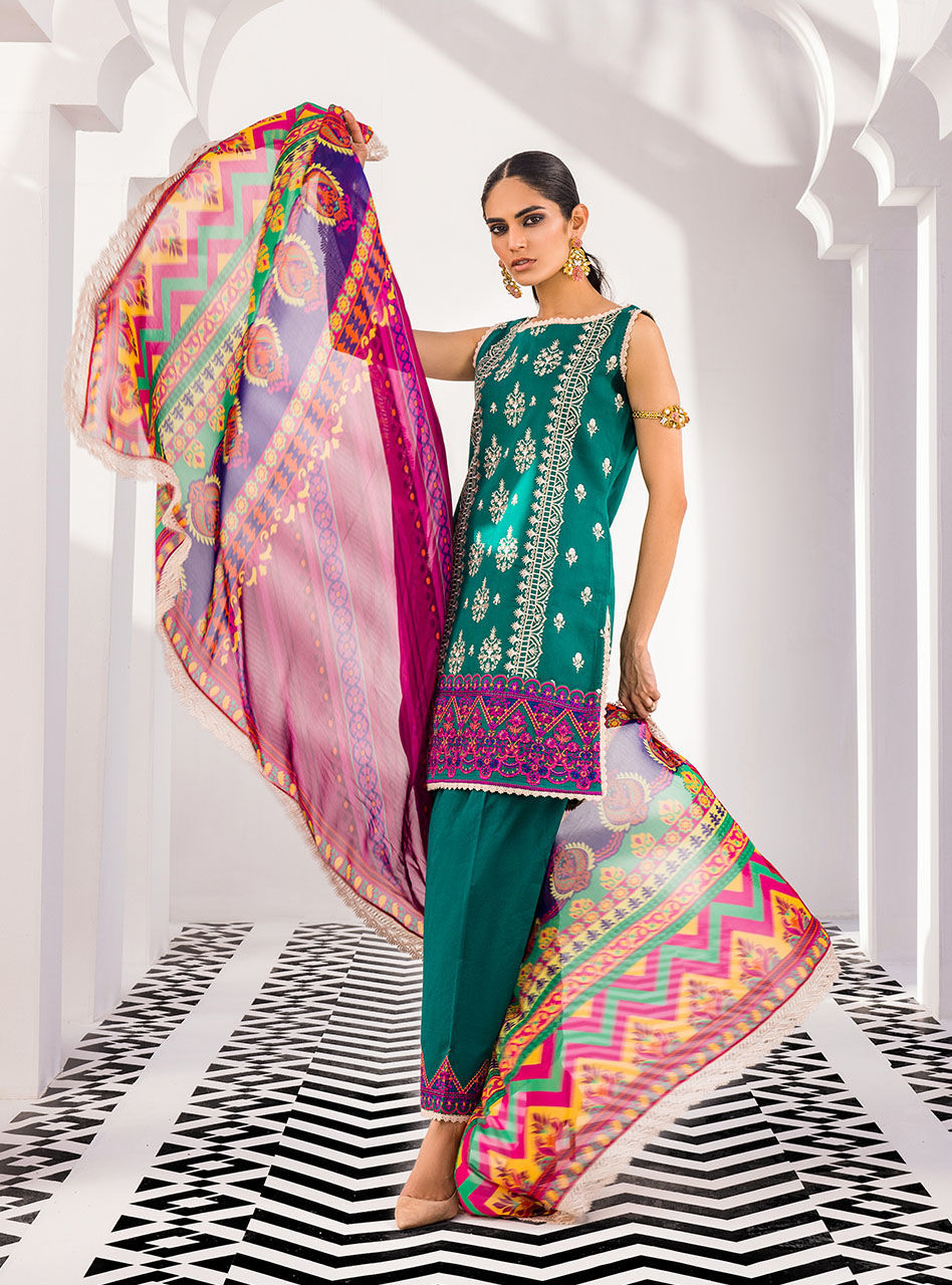 TAHRA By Zainab Chottani Eid Unstitched`22 D#03 (CRIMSON BREEZE)