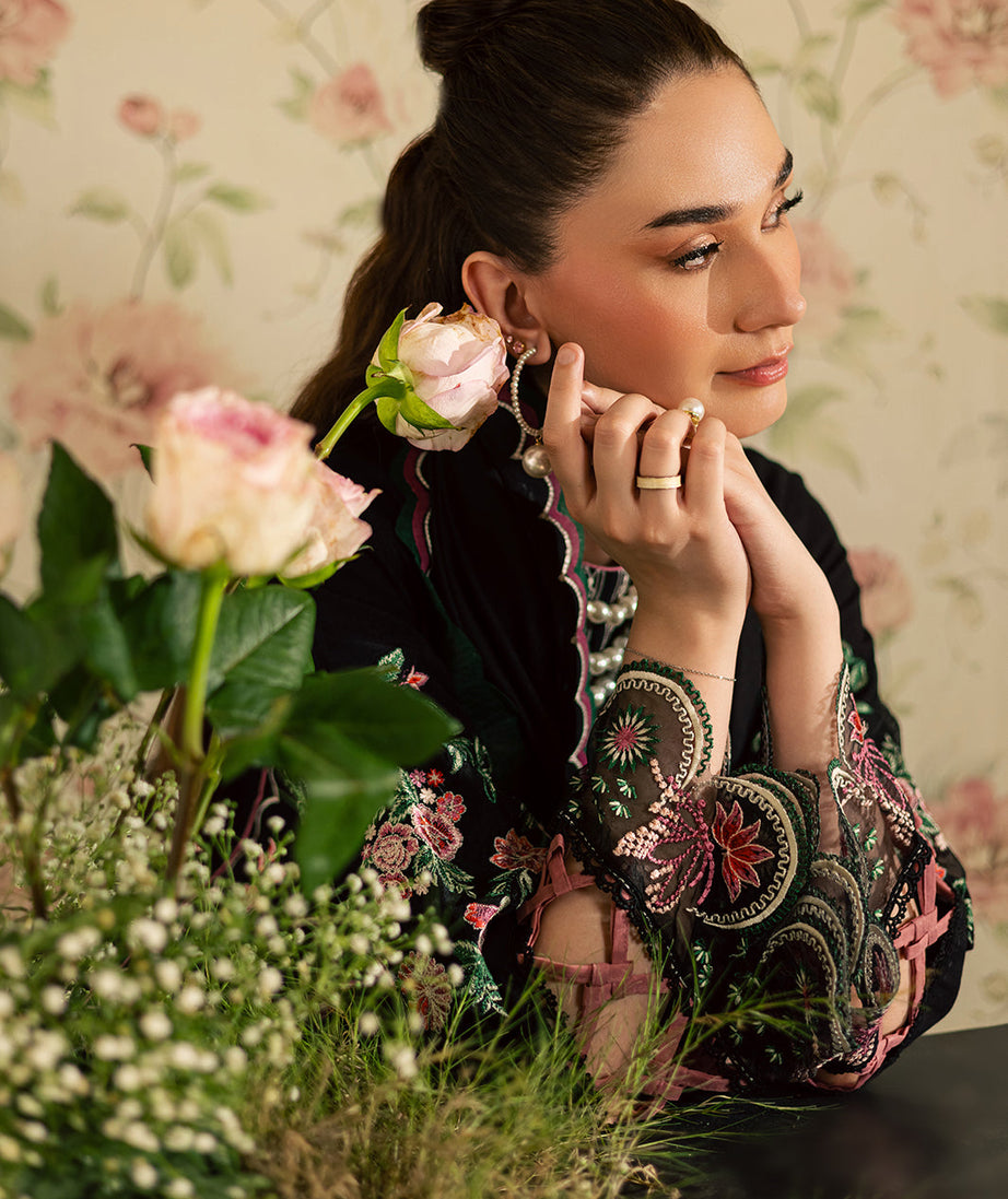 Mahnur Kaia Emb Linen`25 D#14