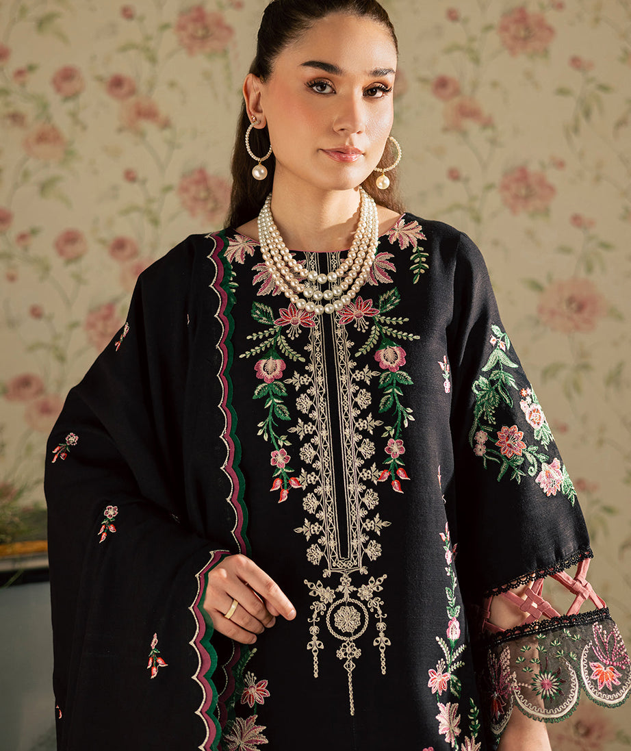 Mahnur Kaia Emb Linen`25 D#14