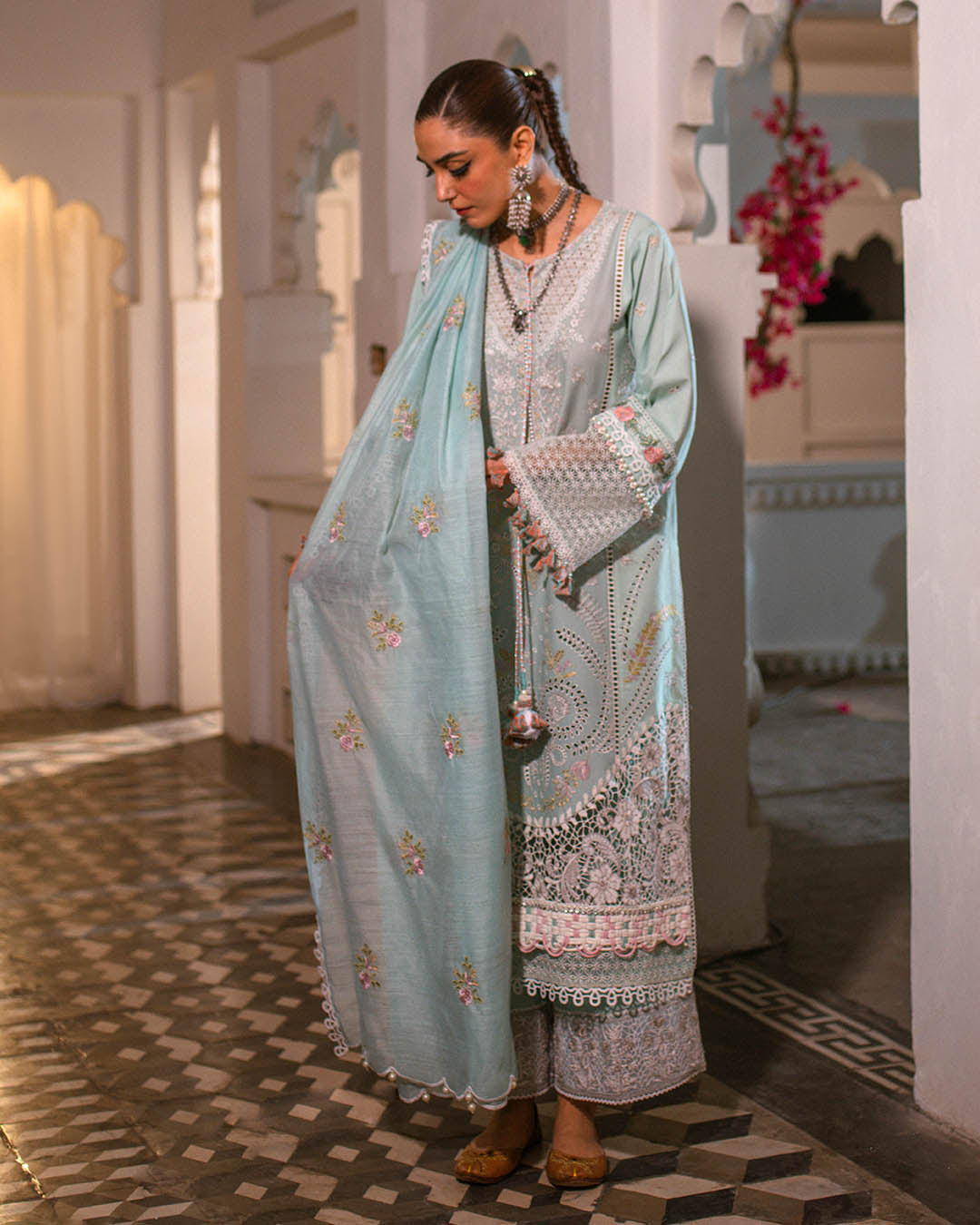 Sajna Luxury Festive Lawn'25 D#01 (Ersa)