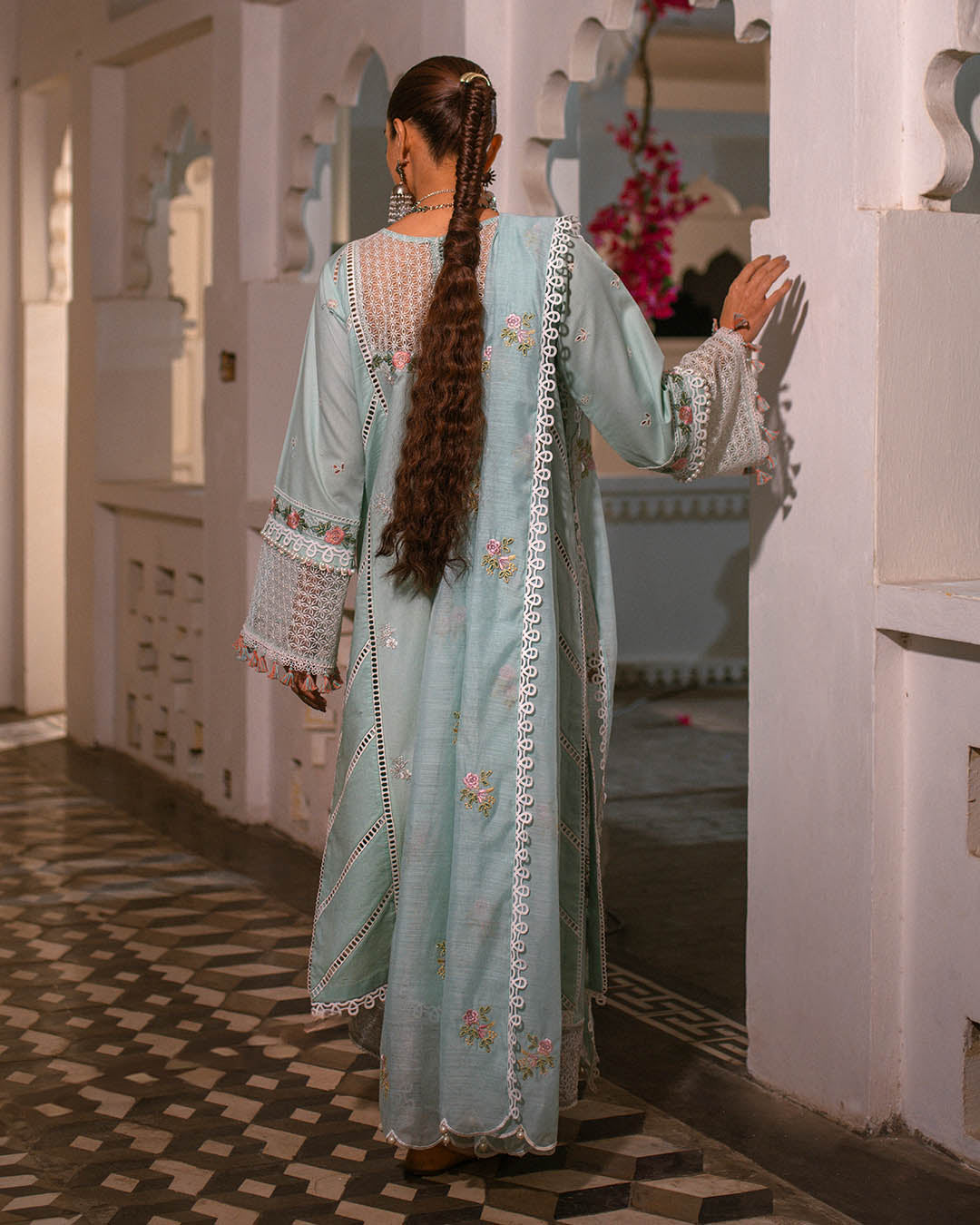 Sajna Luxury Festive Lawn'25 D#01 (Ersa)
