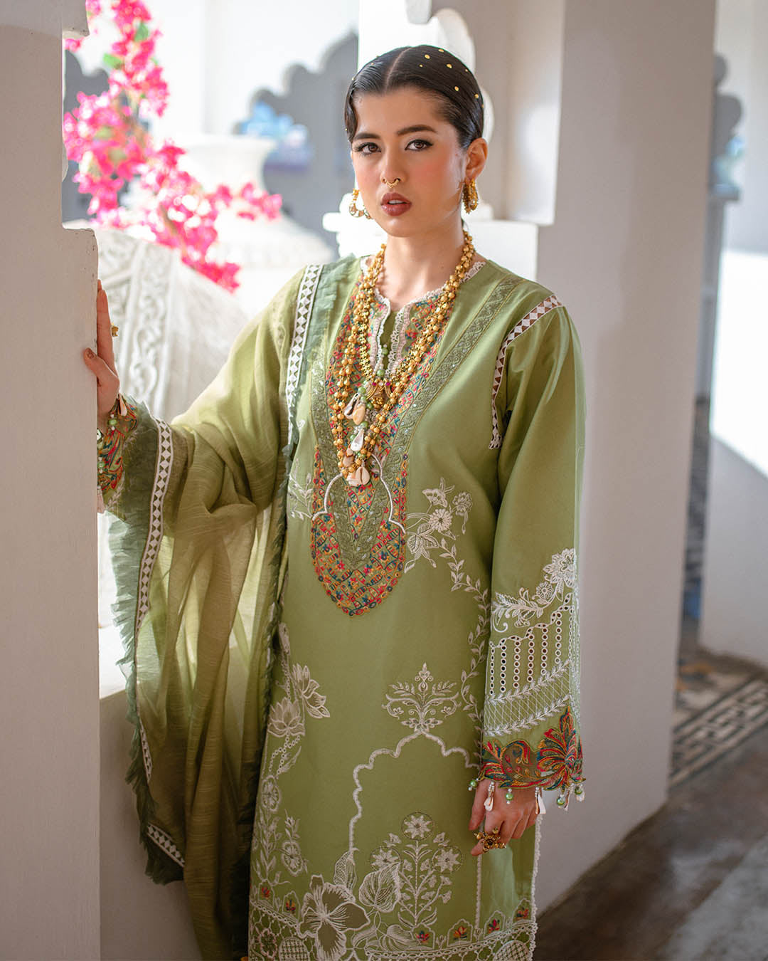 Sajna Luxury Festive Lawn'25 D#08 (Omavi)