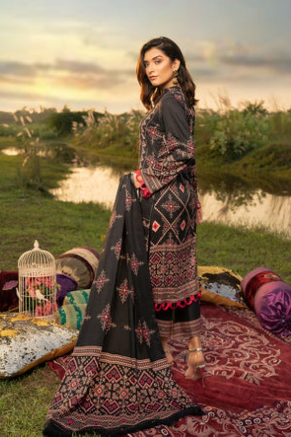 Noorma Kaamal Wintry linen'21 D#1