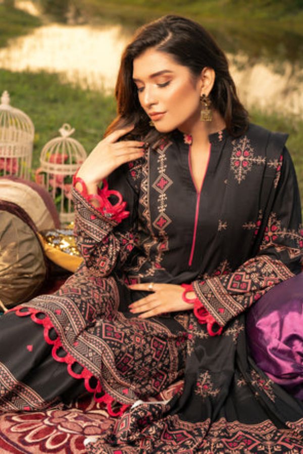 Noorma Kaamal Wintry linen'21 D#1