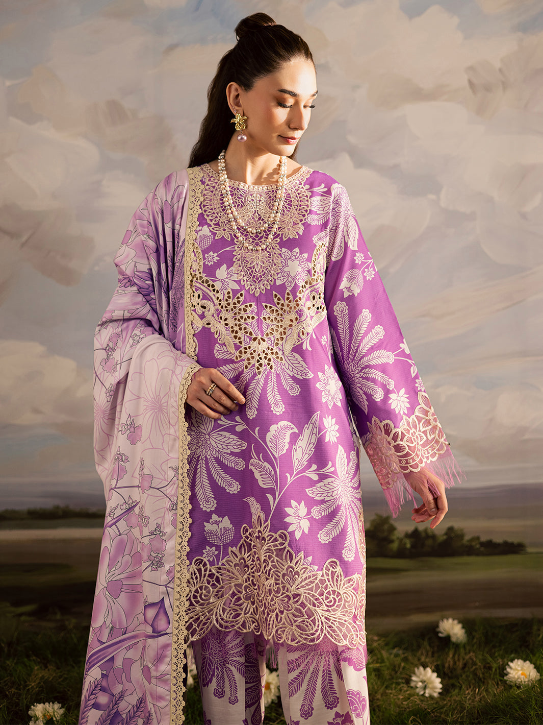 Mahnur Kaia Emb Linen`25 D#10