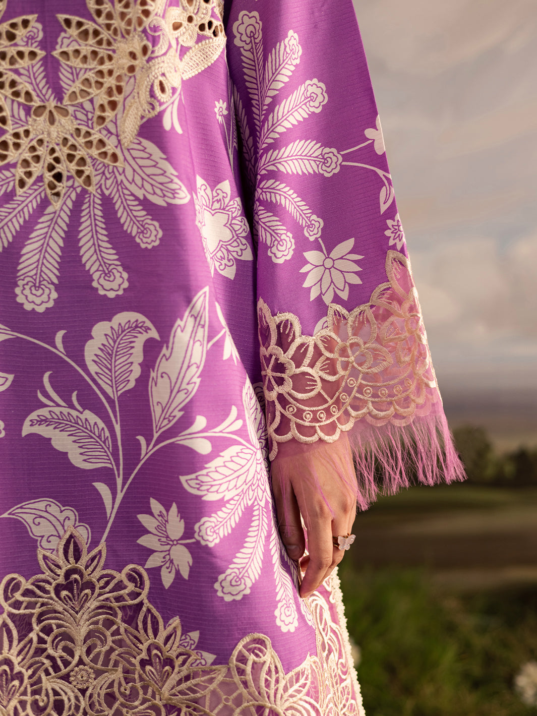 Mahnur Kaia Emb Linen`25 D#10