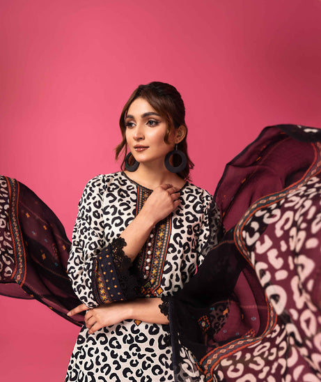 Gul-e-Lala Exclusive Lawn'24 D#10