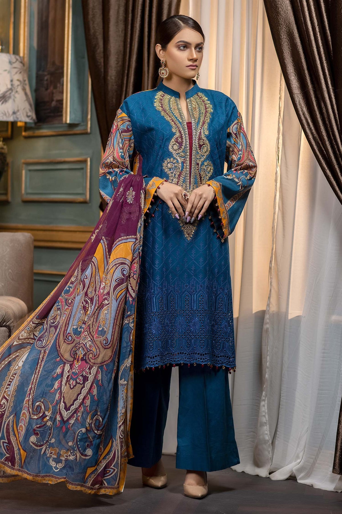 Zebaish Rang-e-Bahar Emb Lawn'22 D#5