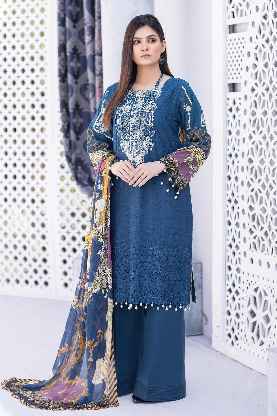 Zebaish Guzarish Emb Lawn'22 D#1