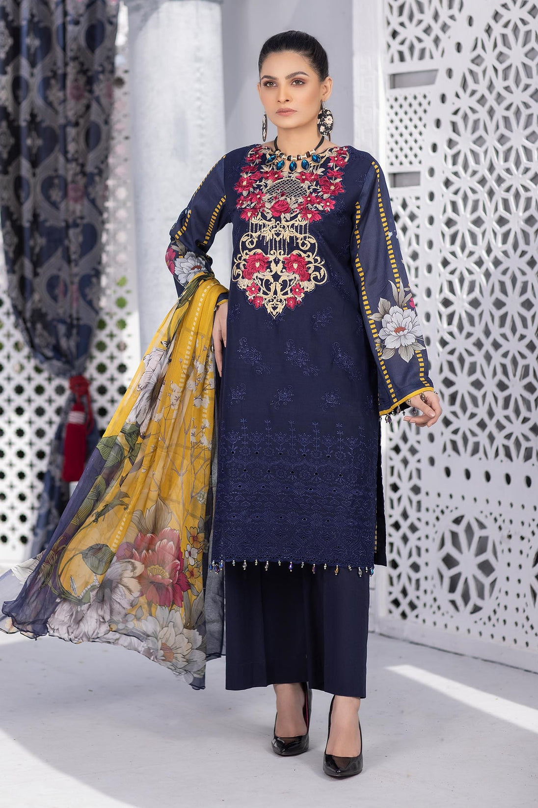 Zebaish Guzarish Emb Lawn'22 D#6