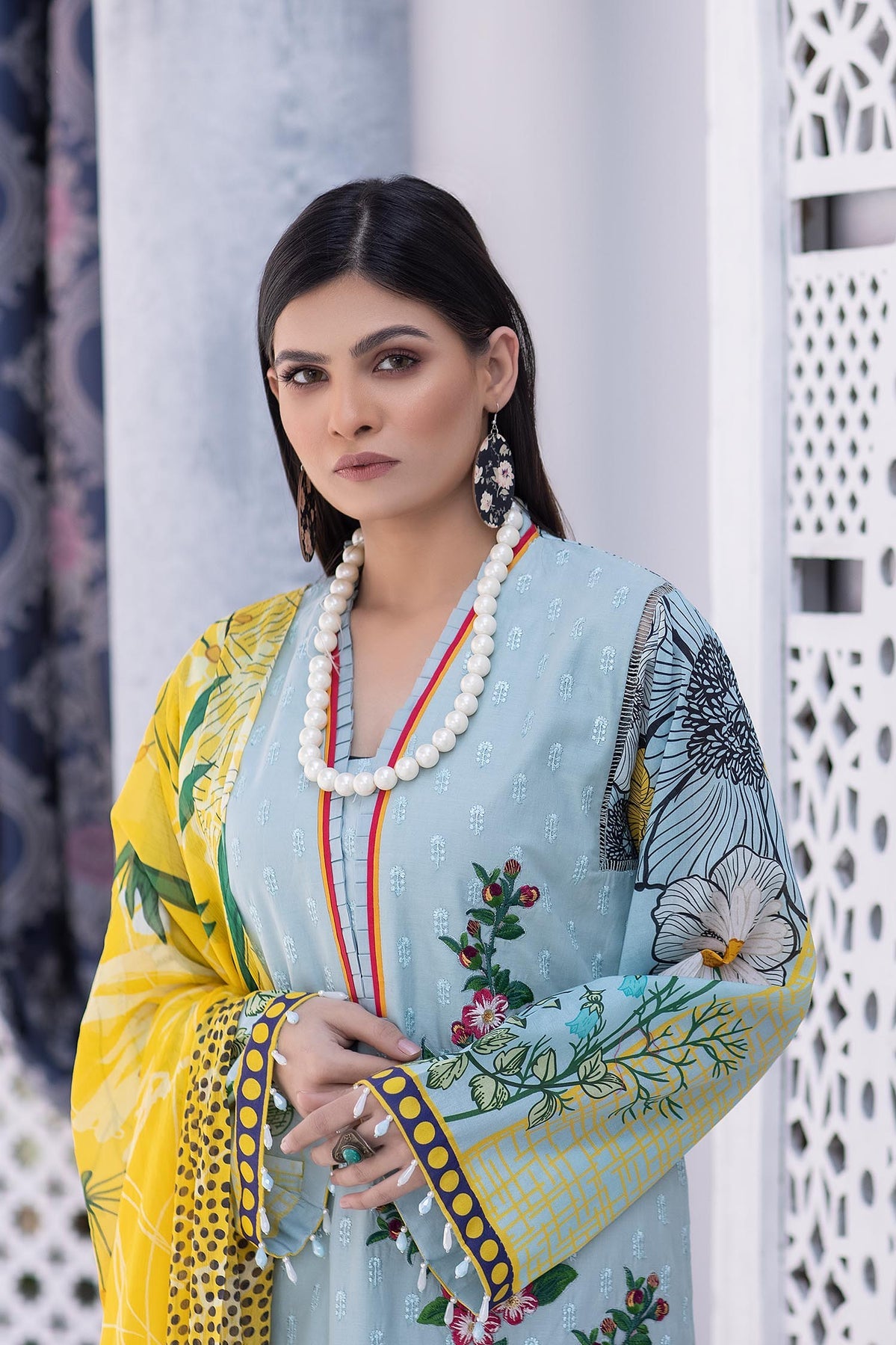 Zebaish Guzarish Emb Lawn'22 D#2