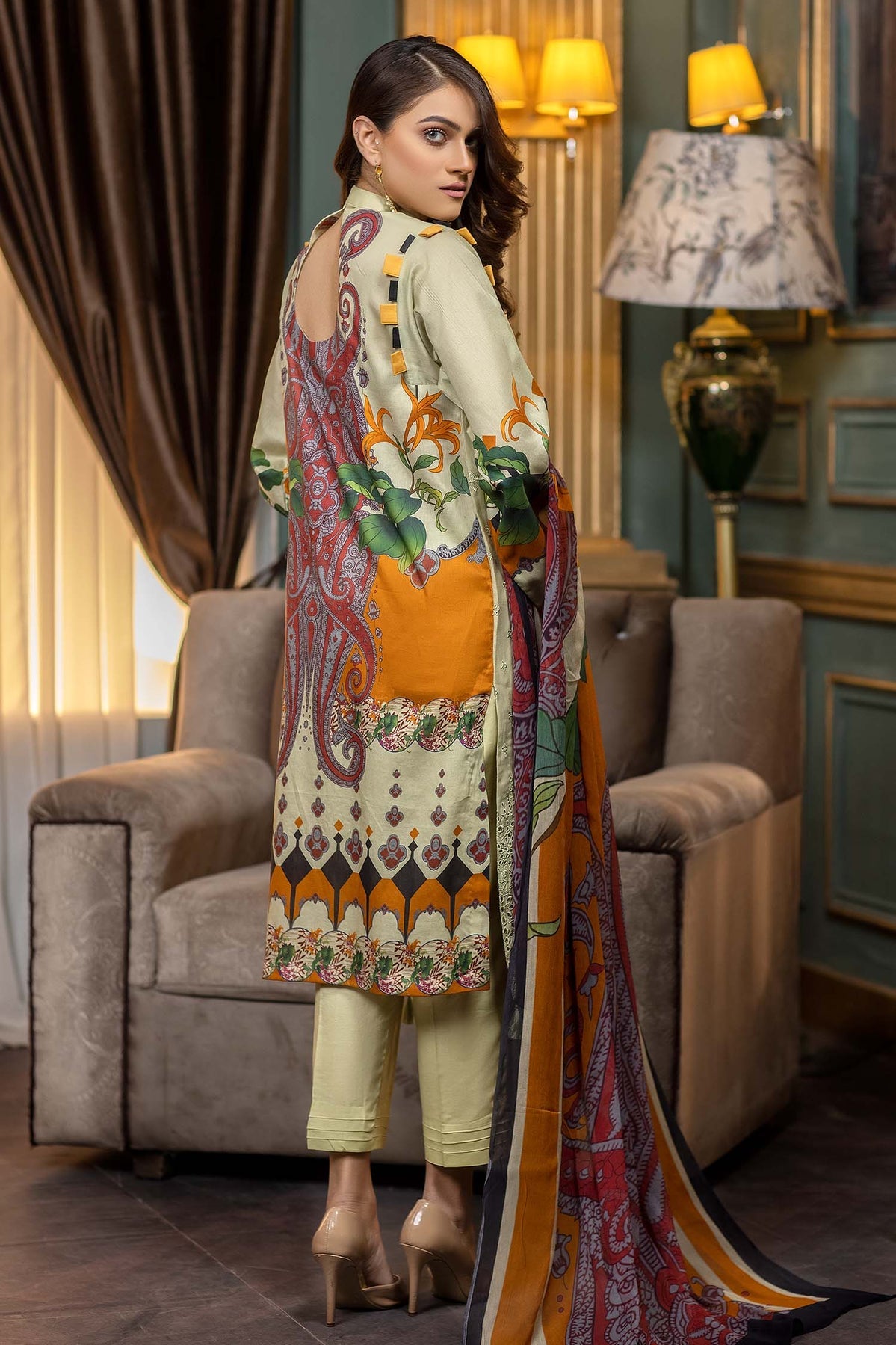 Zebaish Rang-e-Bahar Emb Lawn'22 D#8