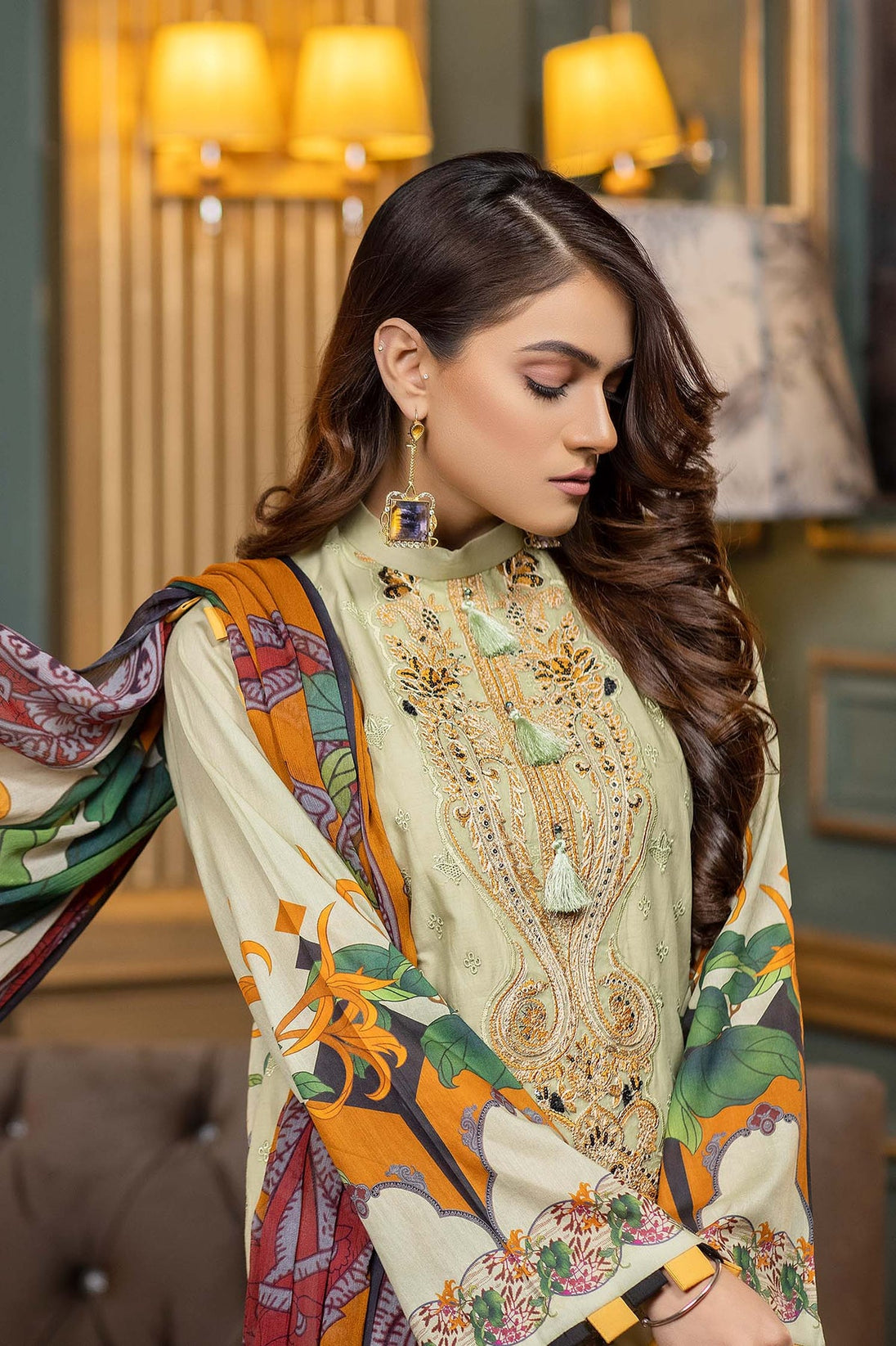Zebaish Rang-e-Bahar Emb Lawn'22 D#8