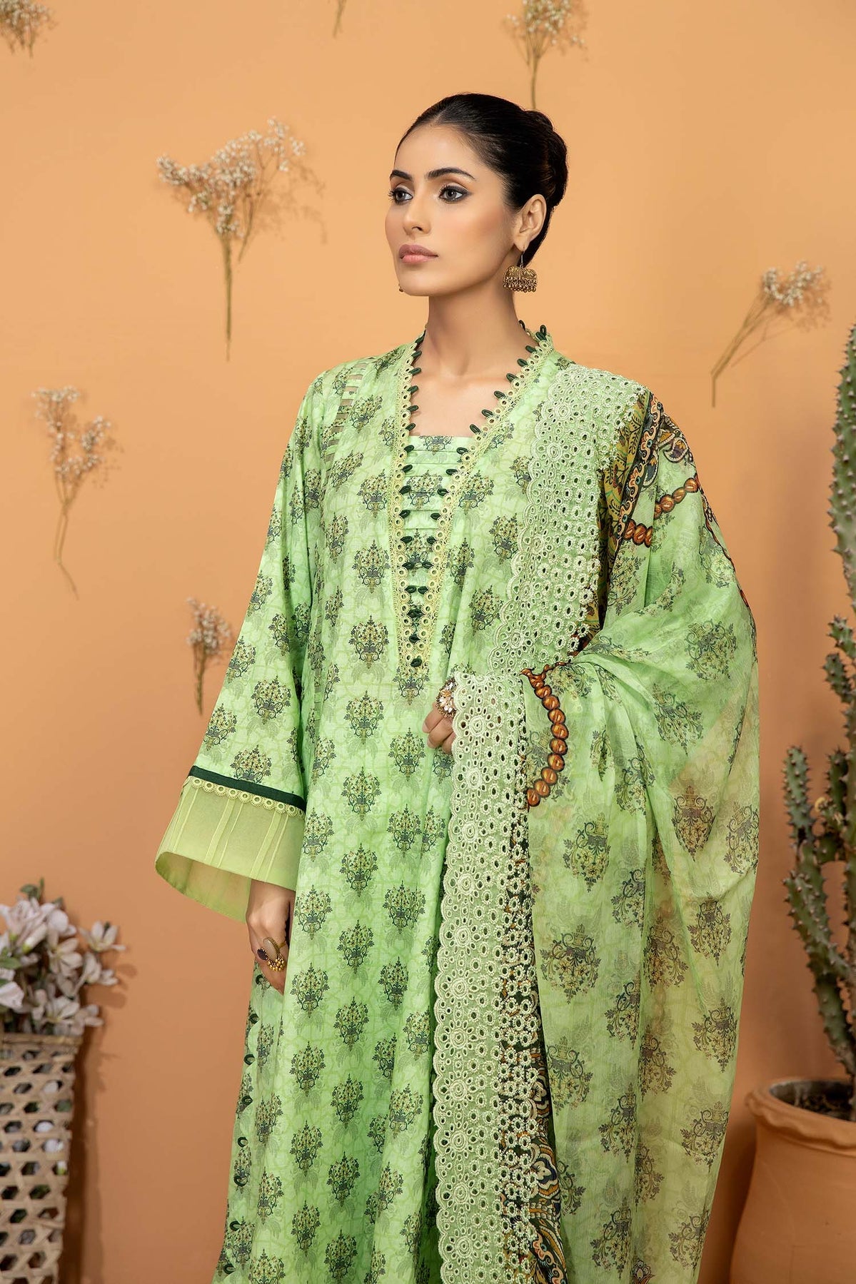 Adan's Libas M/Bahar'22 Gul-e-Chandani