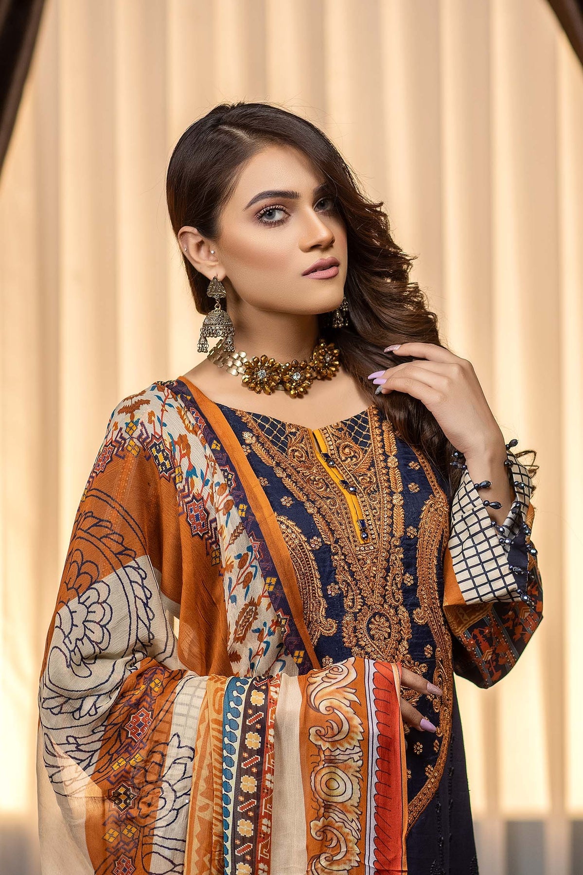 Zebaish Rang-e-Bahar Emb Lawn'22 D#9