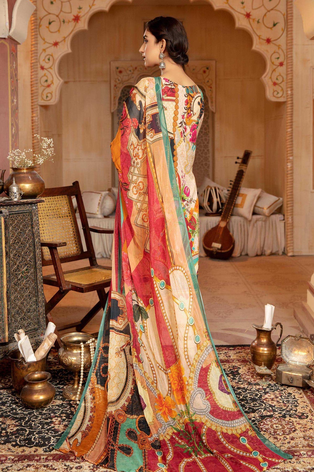 Zebaish Geet Schiffli Lawn`22 D#07
