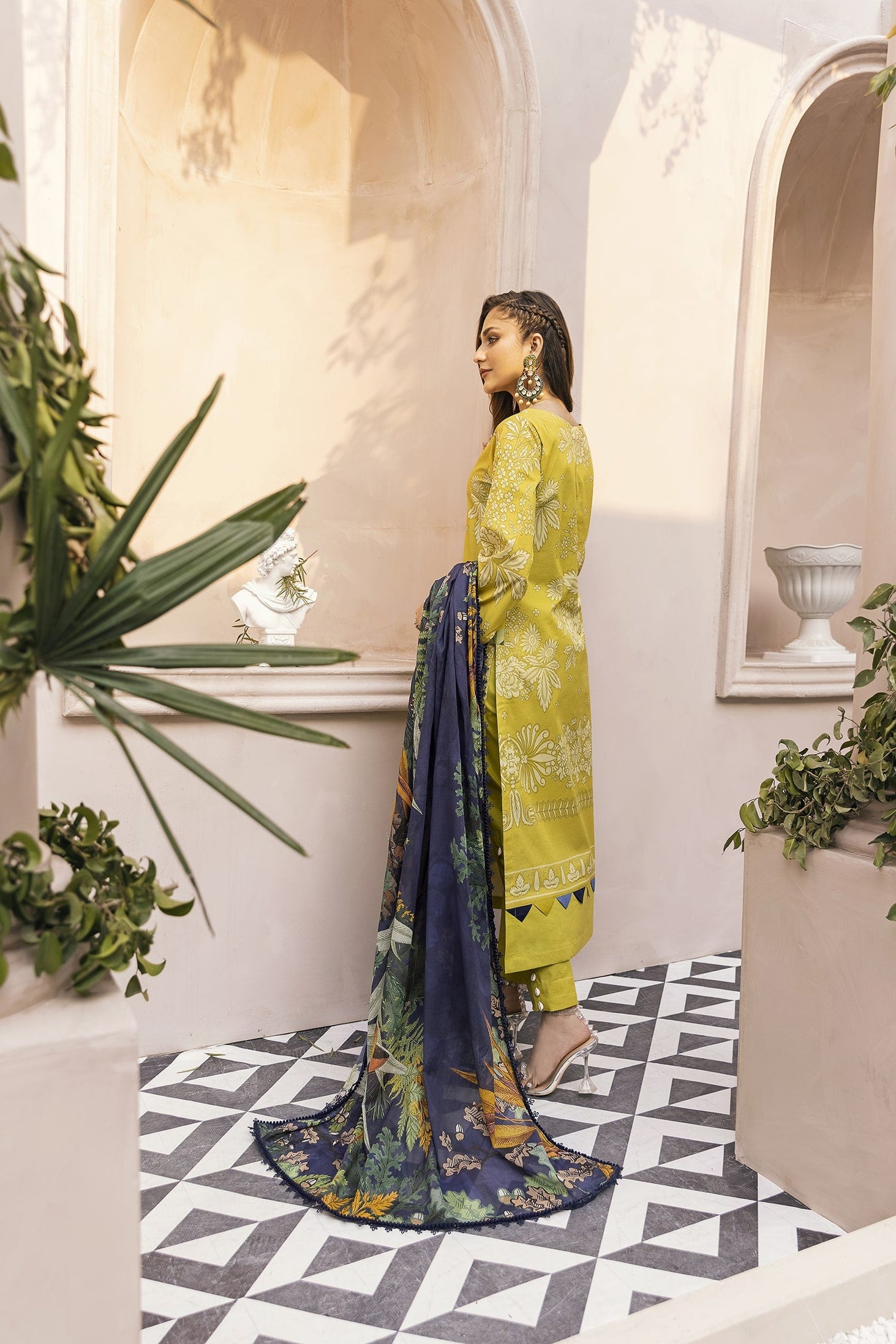 Nuriyaa Kashish Lawn'22 D#2-A