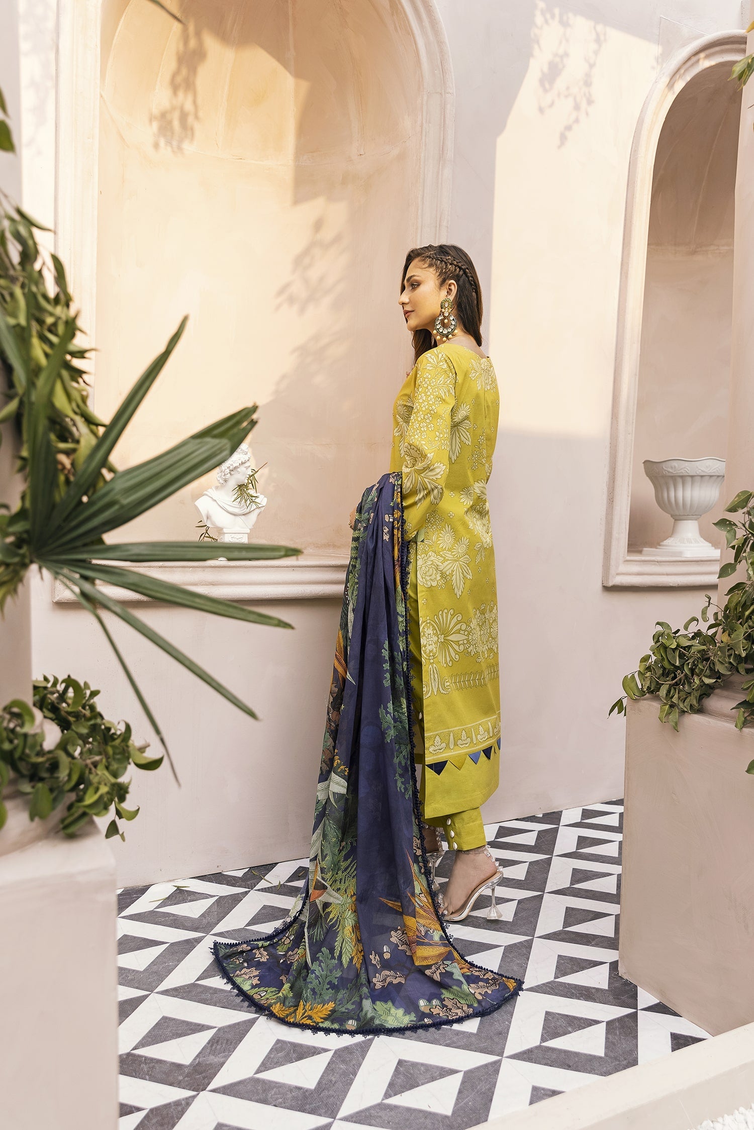 Nuriyaa Kashish Lawn'22 D#2-A