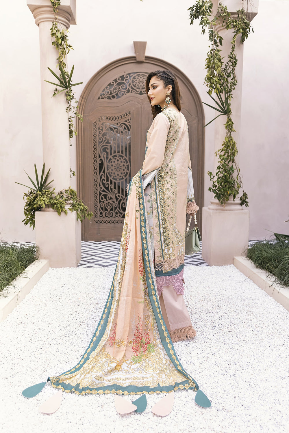 Nuriyaa Kashish Lawn'22 D#9-A